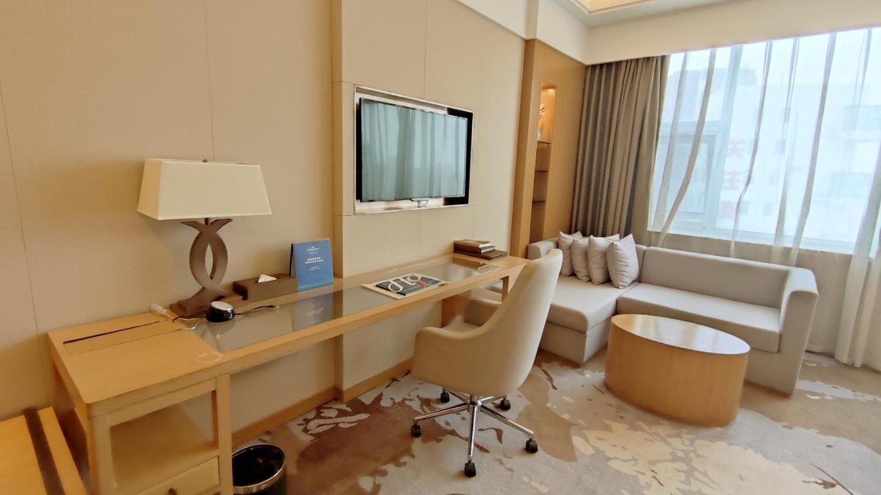 Howard Johnson Xiangyu Plaza Linyi Linyi  Exterior foto