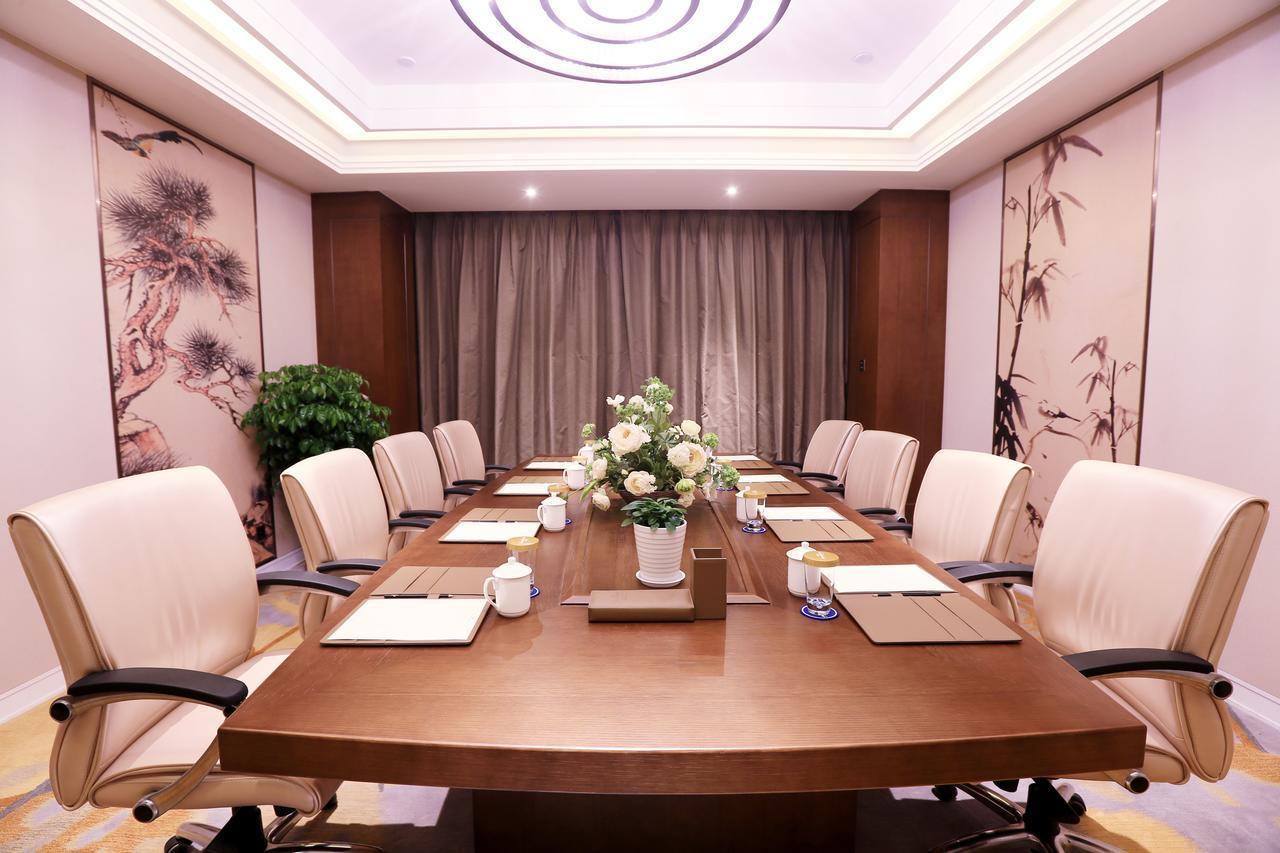 Howard Johnson Xiangyu Plaza Linyi Linyi  Exterior foto